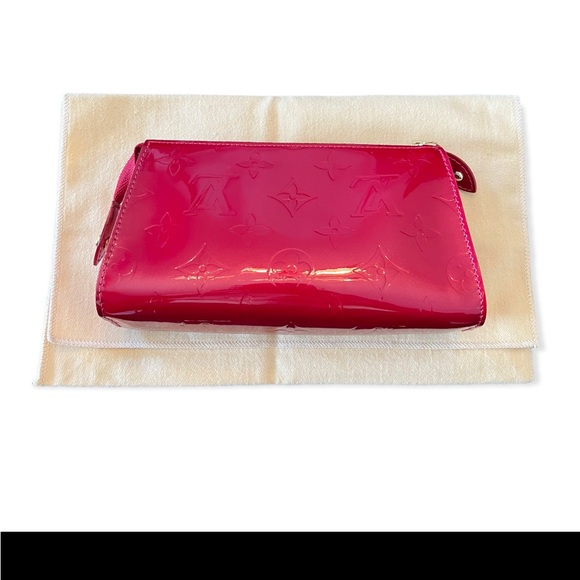 Louis Vuitton Pomme D'Amour Monogram Vernis Cosmetic Pouch - Picture 3 of 11